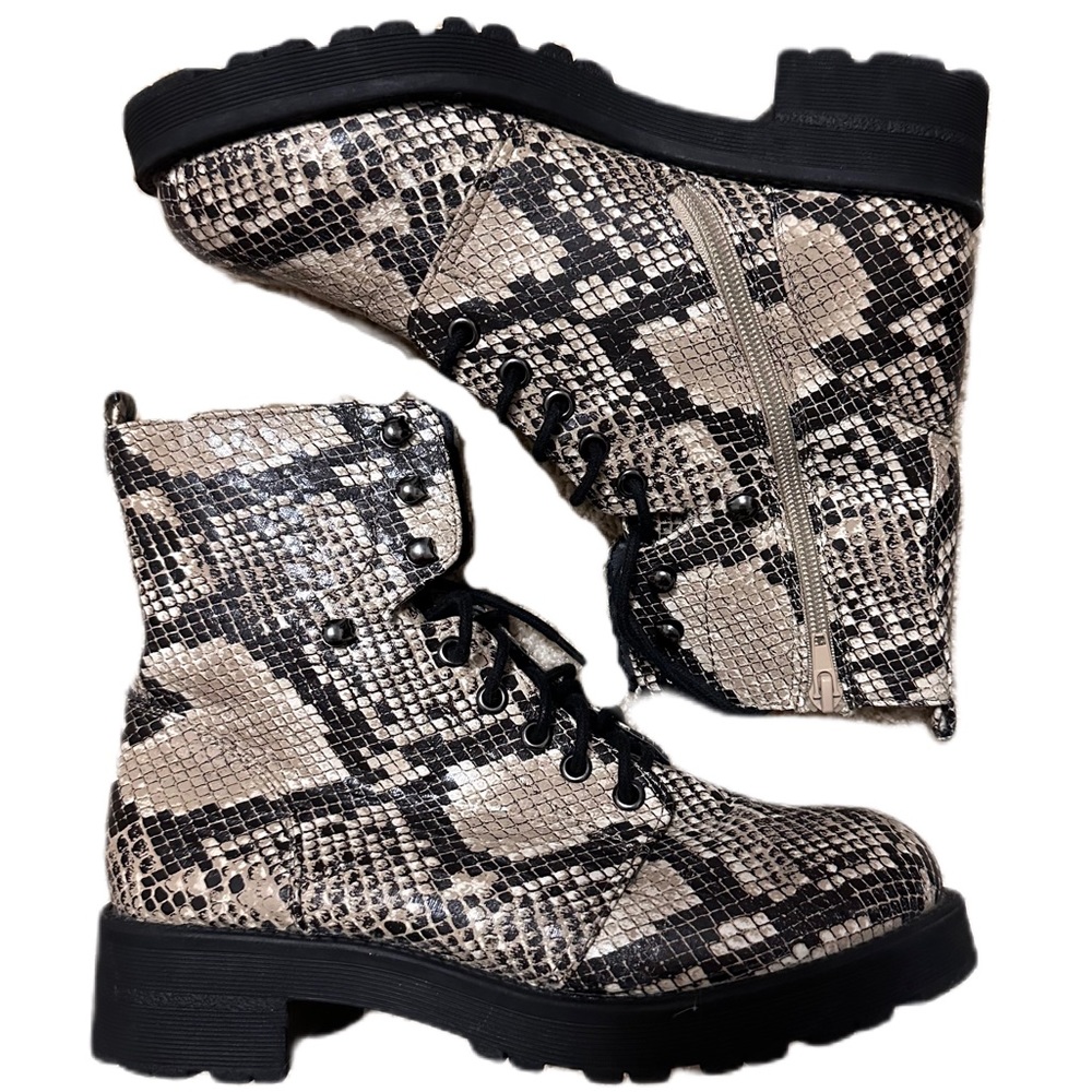 Mia women’s snake skin print combat boots - 7.5
